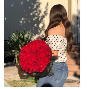 Meet your Posher, Vanessa